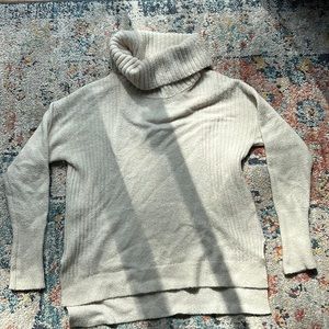 Caslon turtleneck sweater XS petite